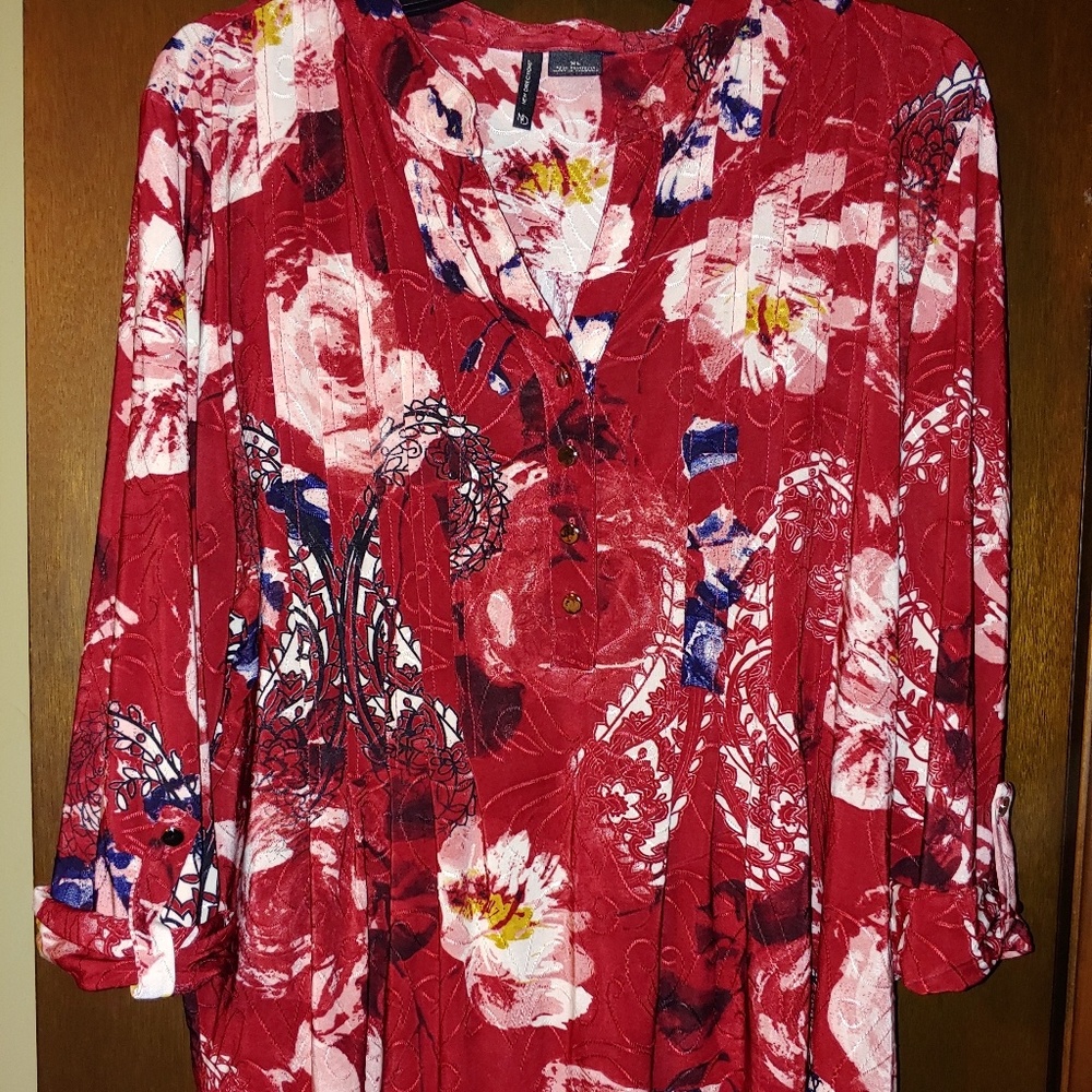 3/4 length sleeve shirt